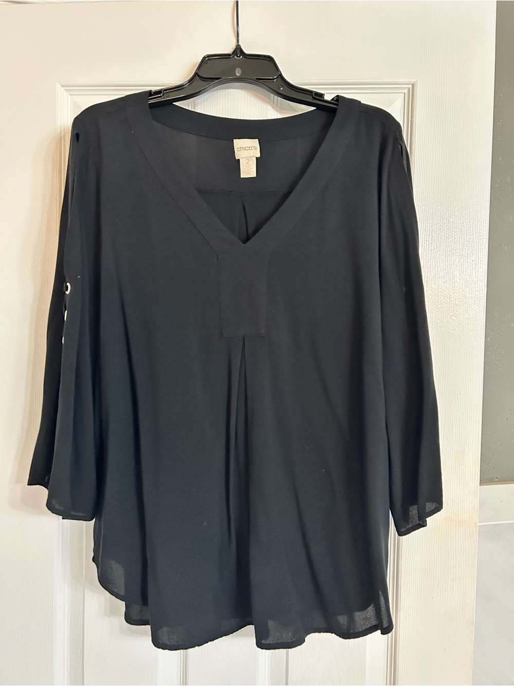 Chico's Black V-Neck Flowing Tunic Top